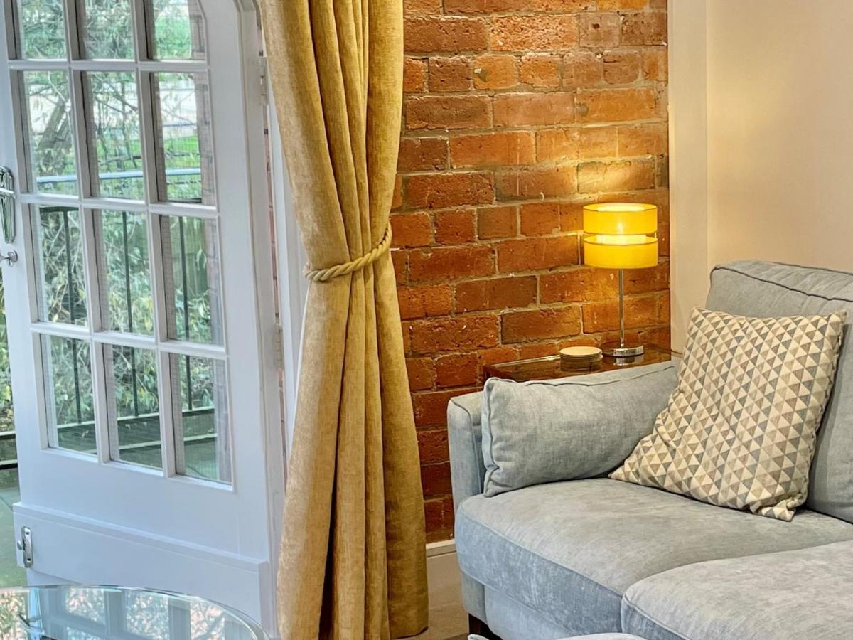The Butler Suite Йорк Екстериор снимка